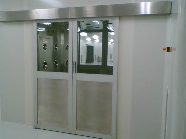 自動(dòng)平開(kāi)門風(fēng)淋室的優(yōu)點(diǎn)